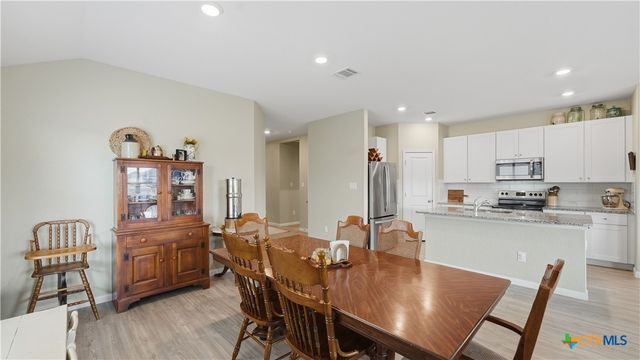 2717 San Martin Lane, Seguin, TX 78155