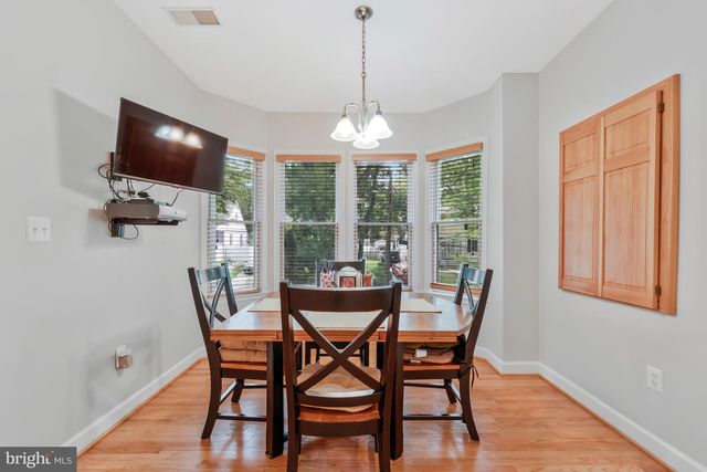 10804 HOBSON ST, Kensington, MD 20895