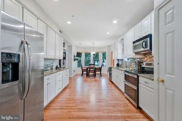 10804 HOBSON ST, Kensington, MD 20895