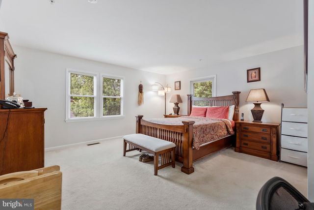 10804 HOBSON ST, Kensington, MD 20895