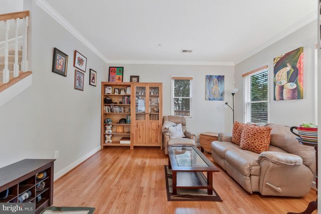 10804 HOBSON ST, Kensington, MD 20895