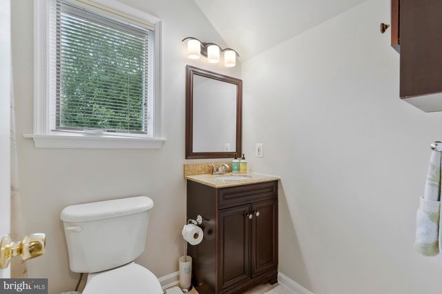 10804 HOBSON ST, Kensington, MD 20895
