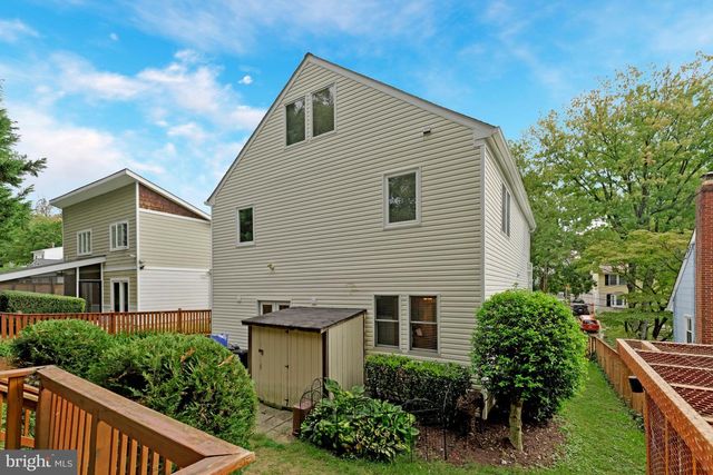 10804 HOBSON ST, Kensington, MD 20895
