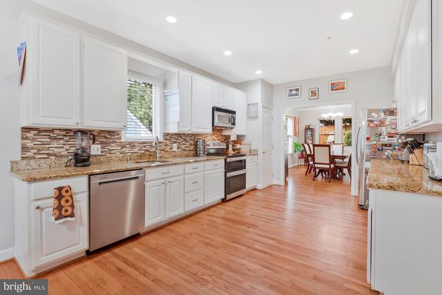 10804 HOBSON ST, Kensington, MD 20895