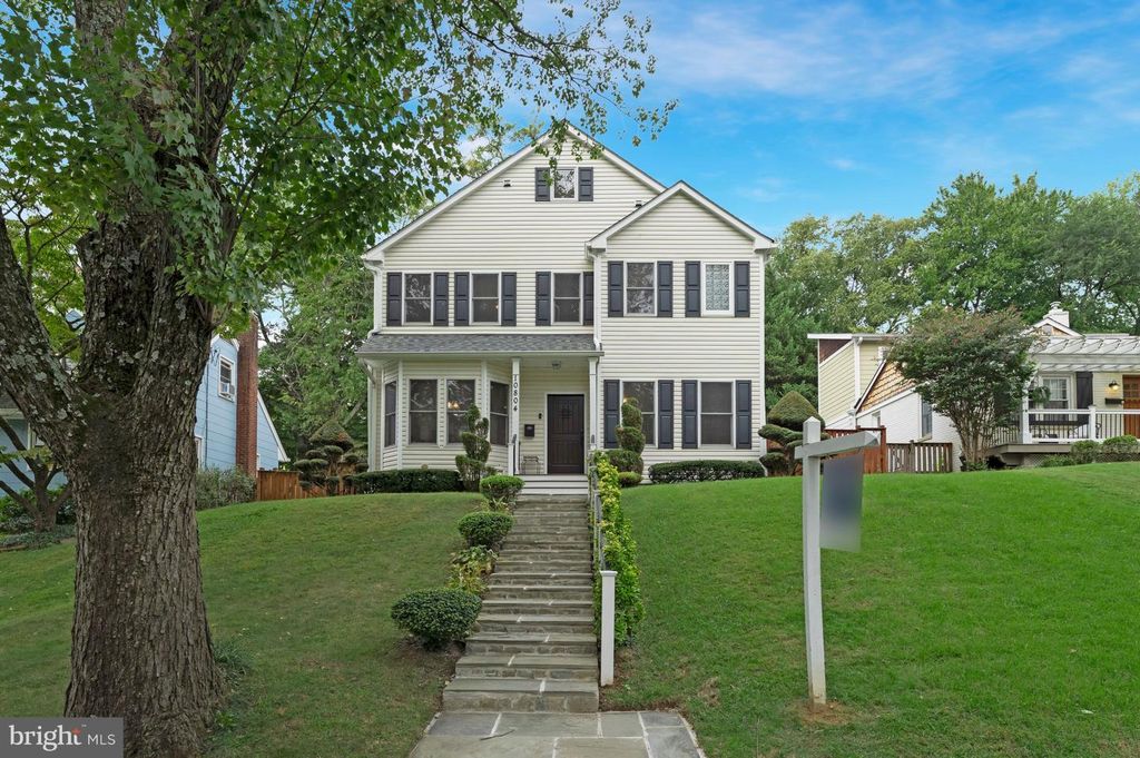 10804 HOBSON ST, Kensington, MD 20895
