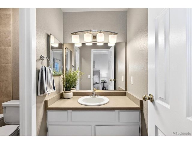 4760 S Wadsworth Blvd H101, Littleton, CO 80123