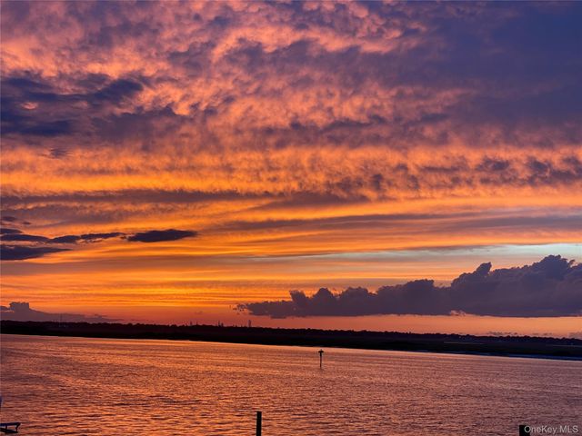 781 W Park Avenue, Long Beach, NY 11561