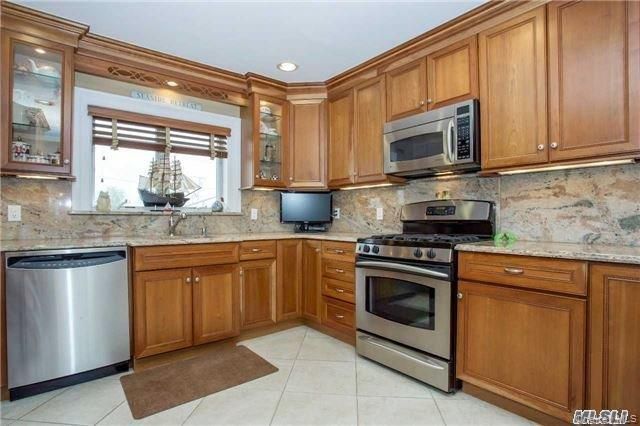 781 W Park Avenue, Long Beach, NY 11561