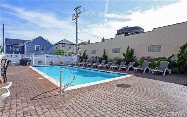 781 W Park Avenue, Long Beach, NY 11561
