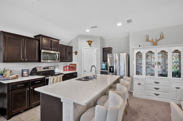 717 Durango Lane, Cleburne, TX 76033
