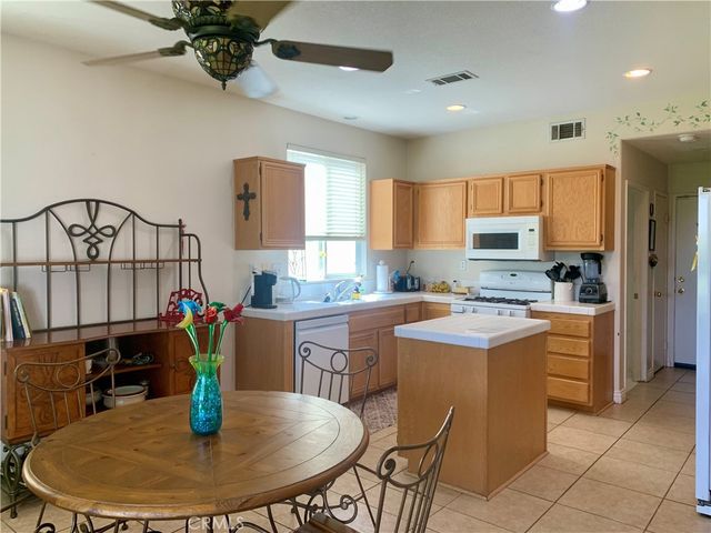 33111 Eagle Point, Yucaipa, CA 92399