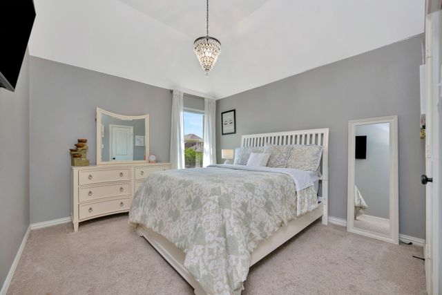 944 Highpoint Way, Roanoke, TX 76262