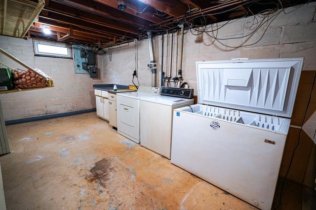 650 36th Avenue NW, Rochester, MN 55901