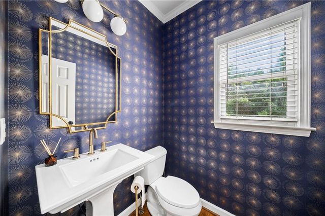 210 Hamilton Way, Roswell, GA 30075