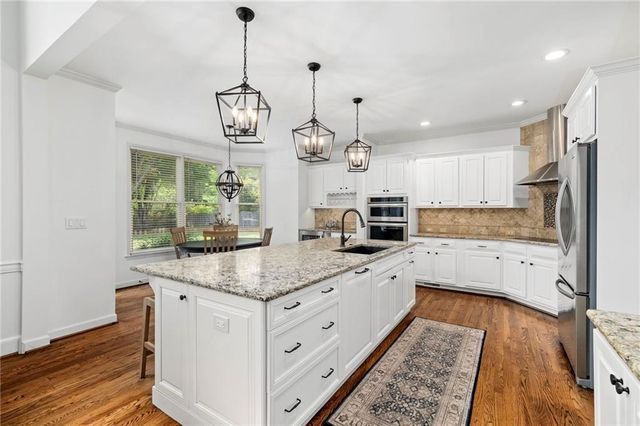 210 Hamilton Way, Roswell, GA 30075
