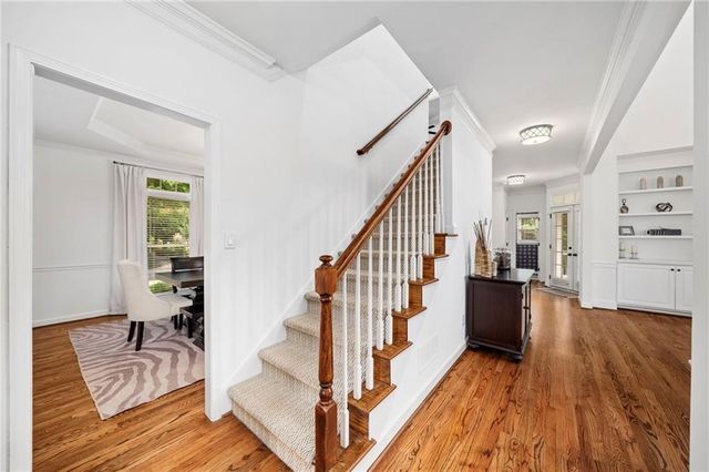 210 Hamilton Way, Roswell, GA 30075