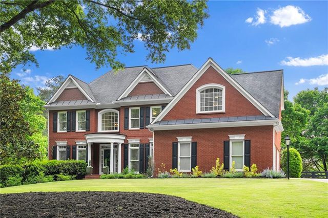 210 Hamilton Way, Roswell, GA 30075