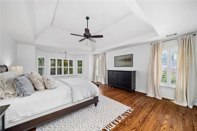210 Hamilton Way, Roswell, GA 30075