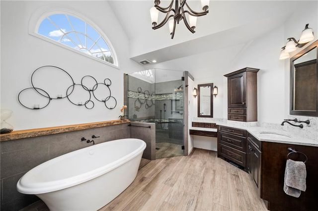 210 Hamilton Way, Roswell, GA 30075