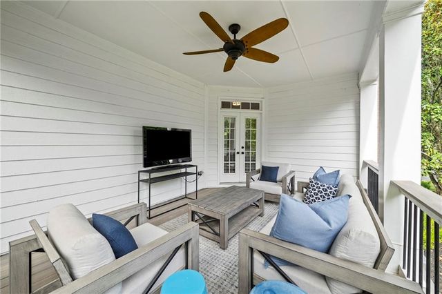 210 Hamilton Way, Roswell, GA 30075