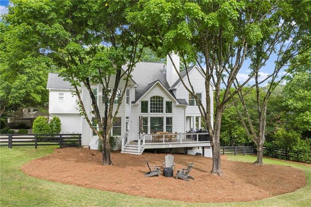 210 Hamilton Way, Roswell, GA 30075