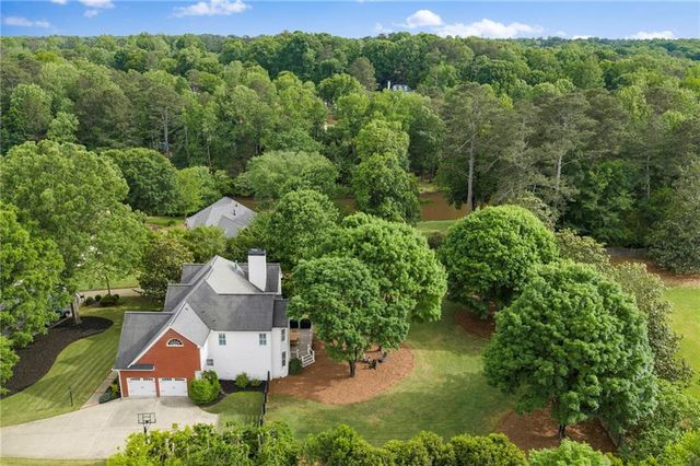 210 Hamilton Way, Roswell, GA 30075
