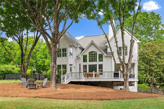 210 Hamilton Way, Roswell, GA 30075