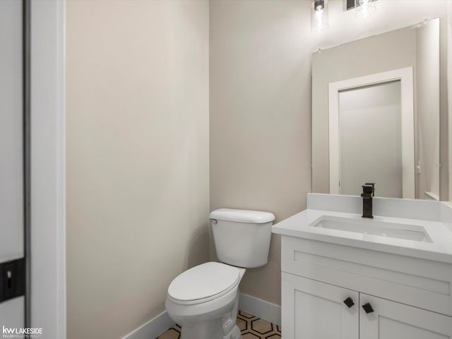 19307 Springbrook Drive, Macomb Twp, MI 48044