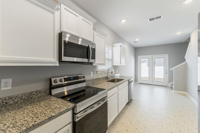 108 Stonehenge Circle, Manchester, TN 37355