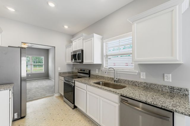 108 Stonehenge Circle, Manchester, TN 37355
