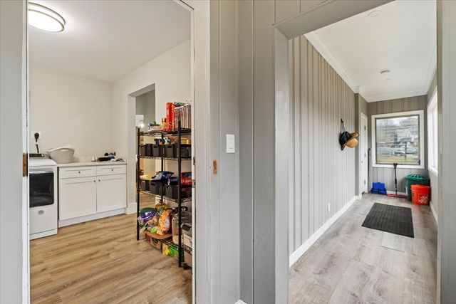 1 Ralph Ave, Worcester, MA 01604