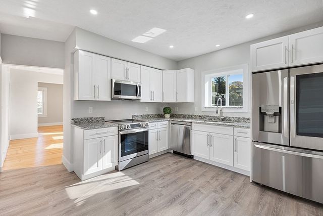 1 Ralph Ave, Worcester, MA 01604
