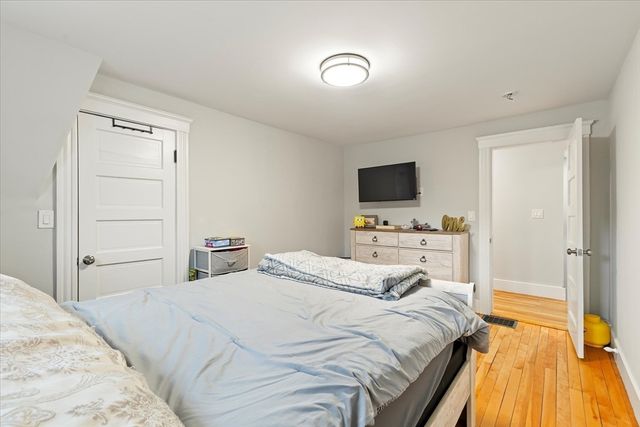 1 Ralph Ave, Worcester, MA 01604