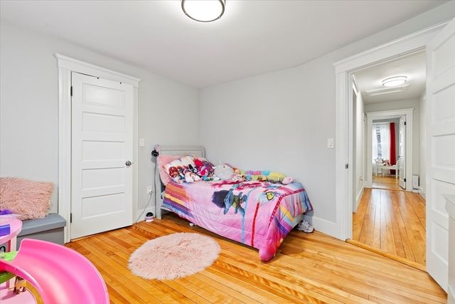 1 Ralph Ave, Worcester, MA 01604