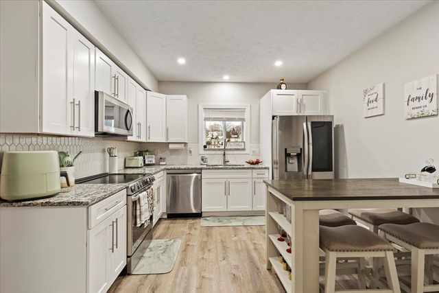 1 Ralph Ave, Worcester, MA 01604