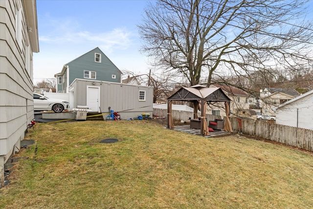 1 Ralph Ave, Worcester, MA 01604