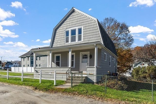1 Ralph Ave, Worcester, MA 01604