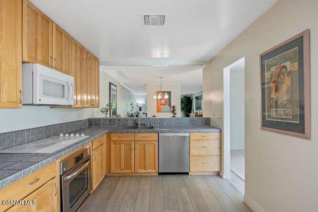 32040 Waterside Lane, Westlake Village, CA 91361