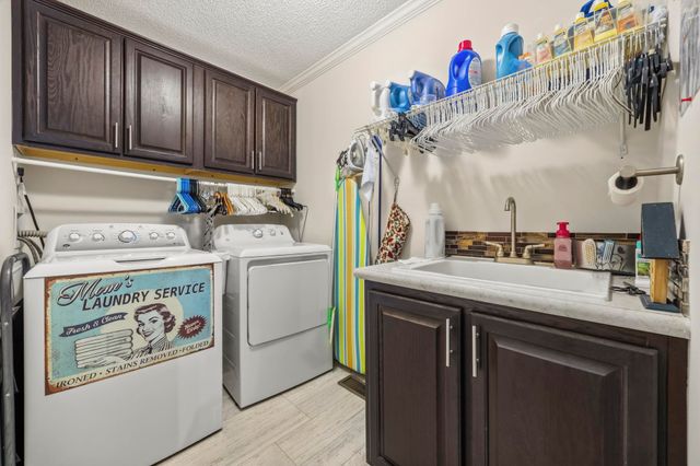 1004 Greencrest Ct., Conway, SC 29526