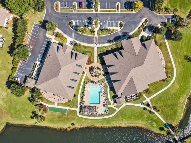 1004 Greencrest Ct., Conway, SC 29526