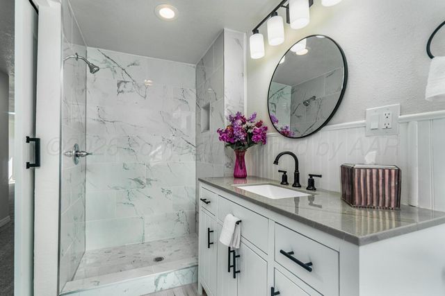 2414 14th Avenue, Canyon, TX 79015