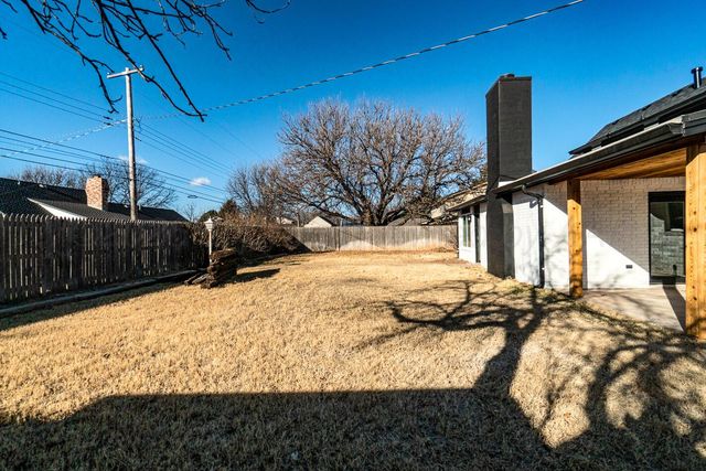 2414 14th Avenue, Canyon, TX 79015