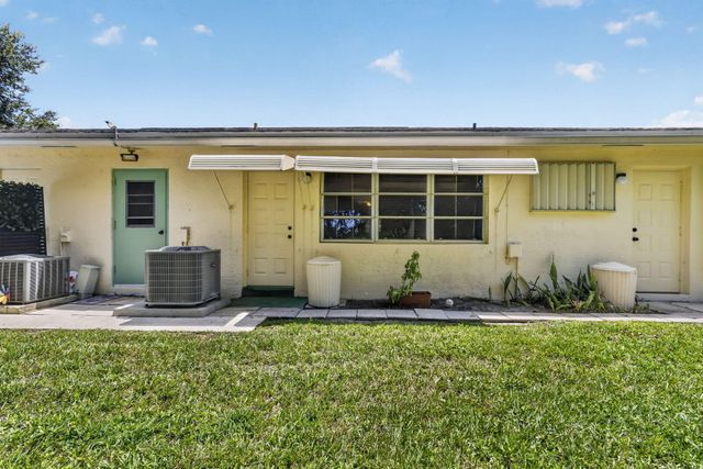 5181 LAKEFRONT Boulevard B, Delray Beach, FL 33484