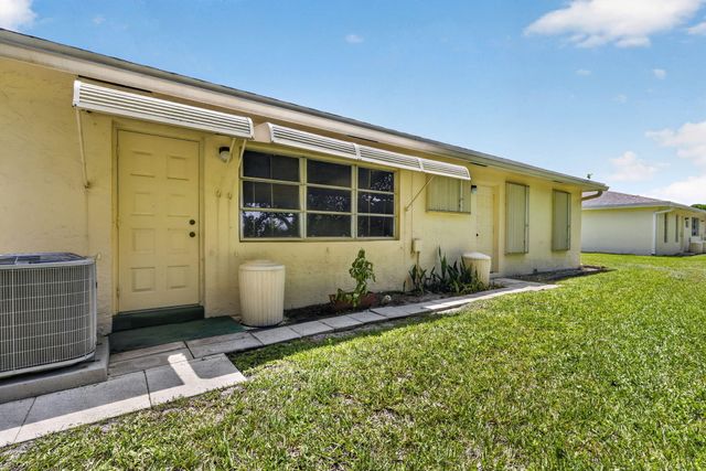 5181 LAKEFRONT Boulevard B, Delray Beach, FL 33484