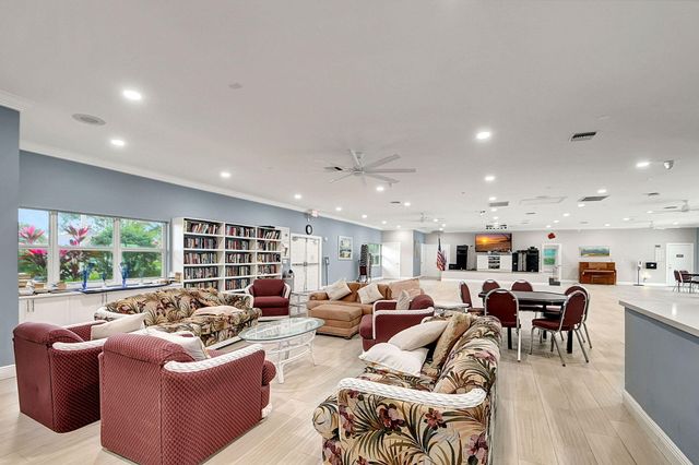5181 LAKEFRONT Boulevard B, Delray Beach, FL 33484