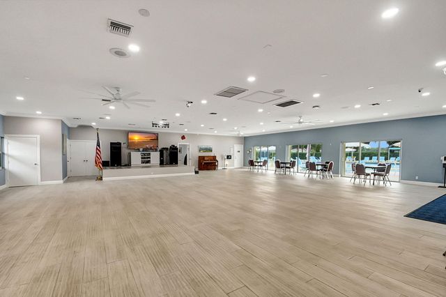 5181 LAKEFRONT Boulevard B, Delray Beach, FL 33484