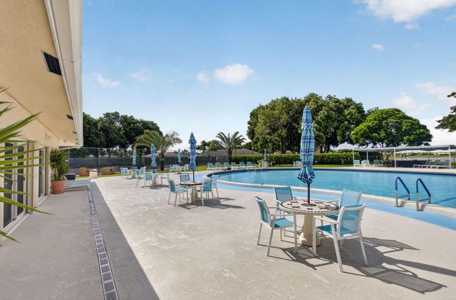 5181 LAKEFRONT Boulevard B, Delray Beach, FL 33484