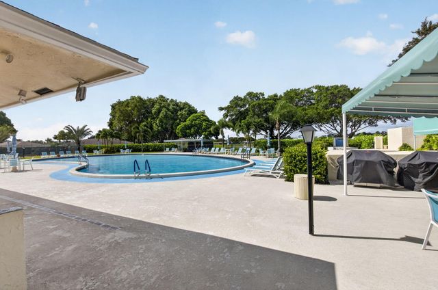 5181 LAKEFRONT Boulevard B, Delray Beach, FL 33484