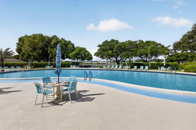 5181 LAKEFRONT Boulevard B, Delray Beach, FL 33484