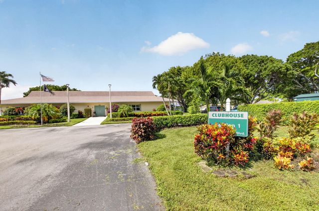 5181 LAKEFRONT Boulevard B, Delray Beach, FL 33484